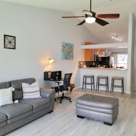 Beautiful Townhouse Easy Access To Everything. Клиъруотър Екстериор снимка