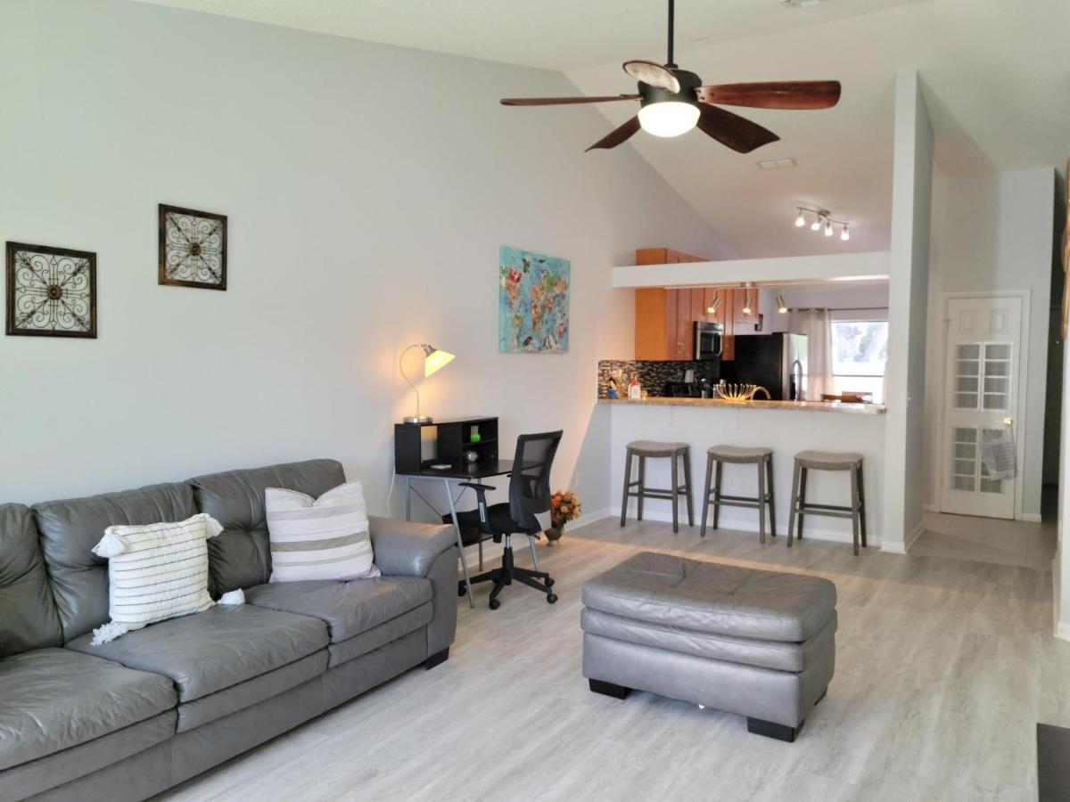 Beautiful Townhouse Easy Access To Everything. Клиъруотър Екстериор снимка