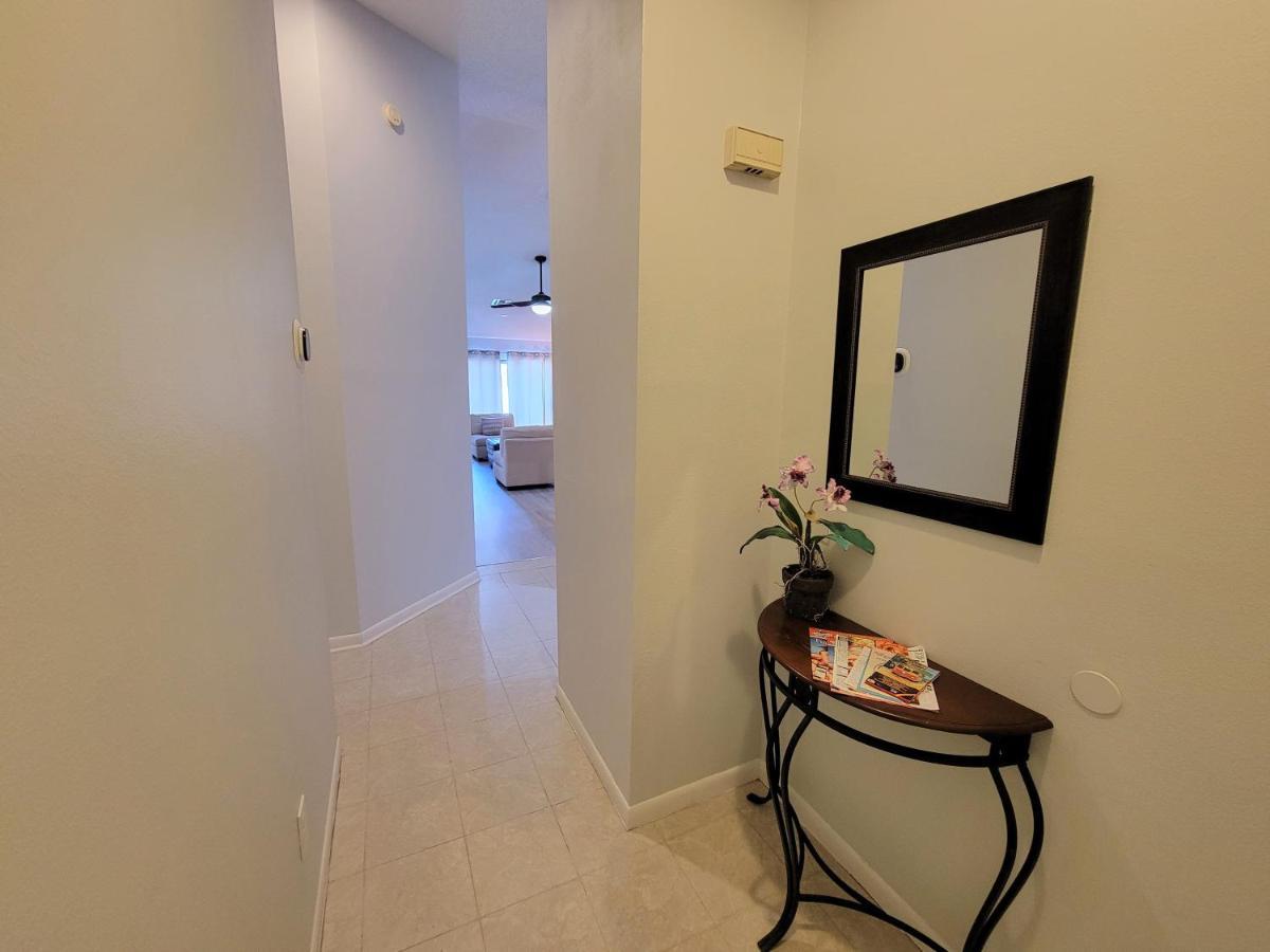 Beautiful Townhouse Easy Access To Everything. Клиъруотър Екстериор снимка